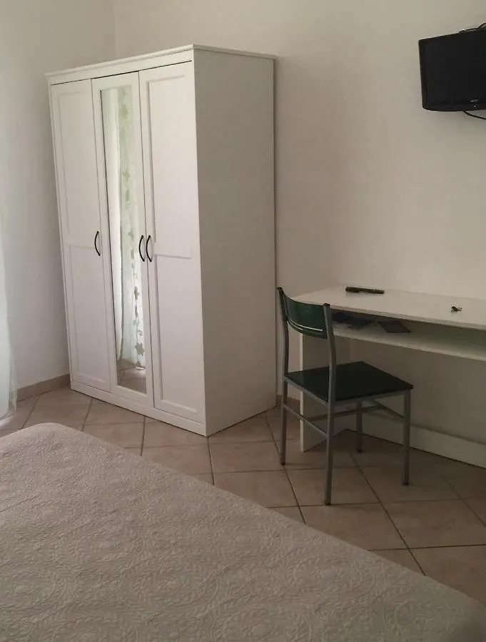 Guest house Sole !! Cagliari Centro Hotel